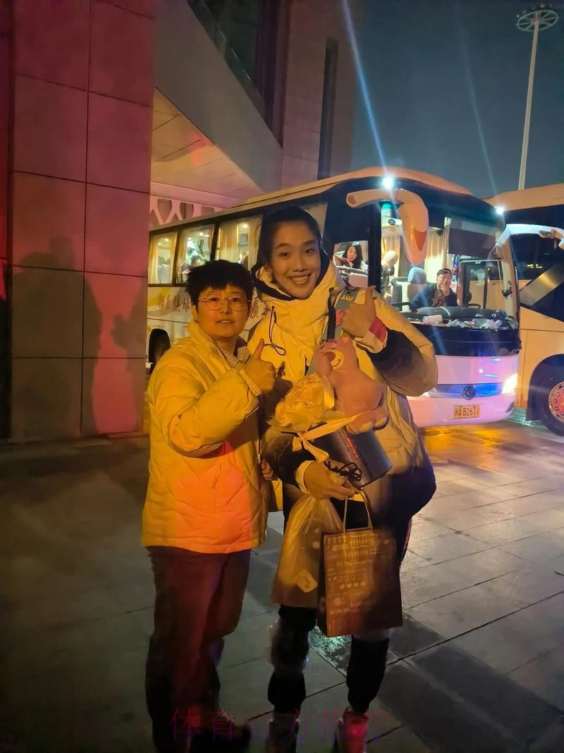 媒体人总结今日WCBA：新疆得分破百获胜，合肥双加时胜河南