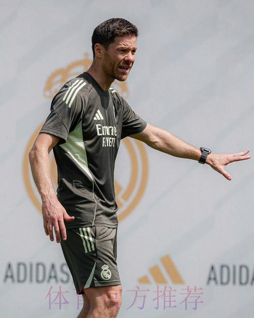 阿斯:阿隆索是皇马新帅首选 本人也渴望执教皇马